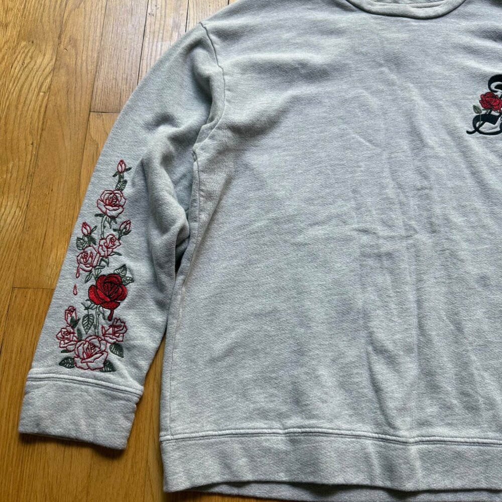 Adaptation Post LA Size L Gray Red Rose Floral Embroidered Crewneck Sweatshirt - Picture 5 of 15